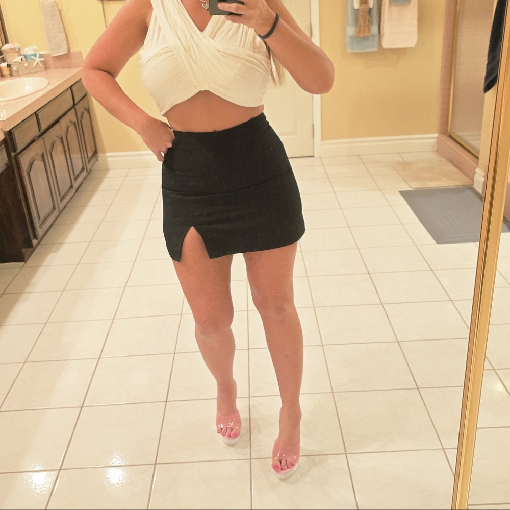 I.N. San Francisco Black Mini Skirt - Picture 6 of 12